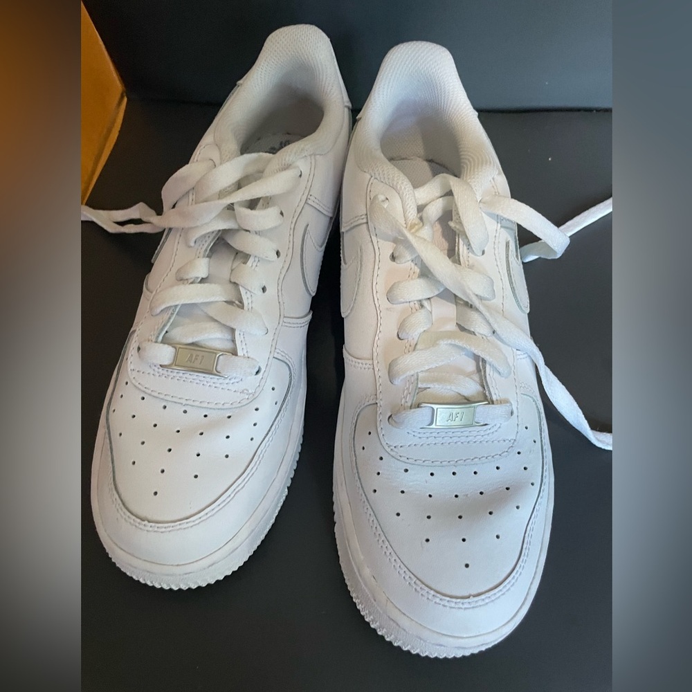 Nike Air Force 1 LE, Size 6.5y